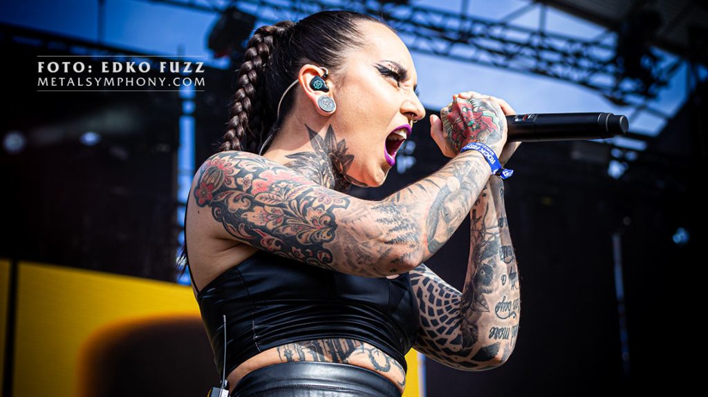 Jinjer : Live in Los Angeles // Napalm Records